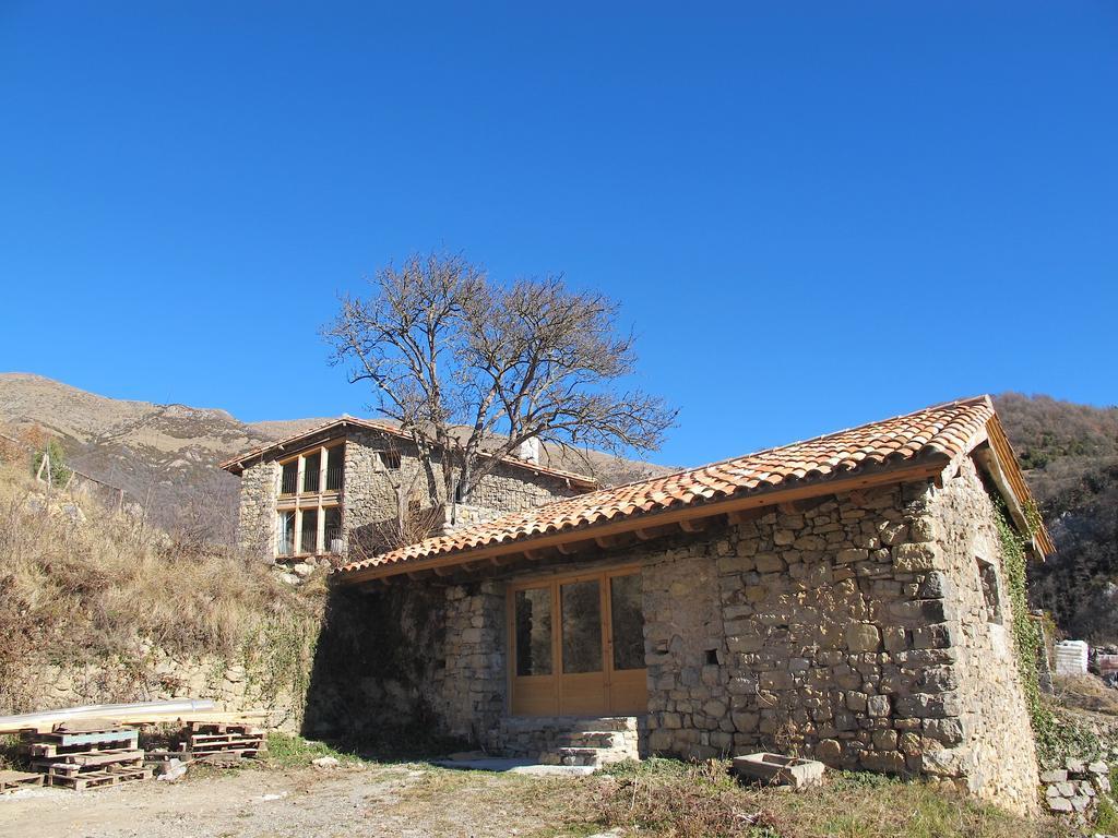 הוסטל Ogassa Mas Rural El Negre מראה חיצוני תמונה